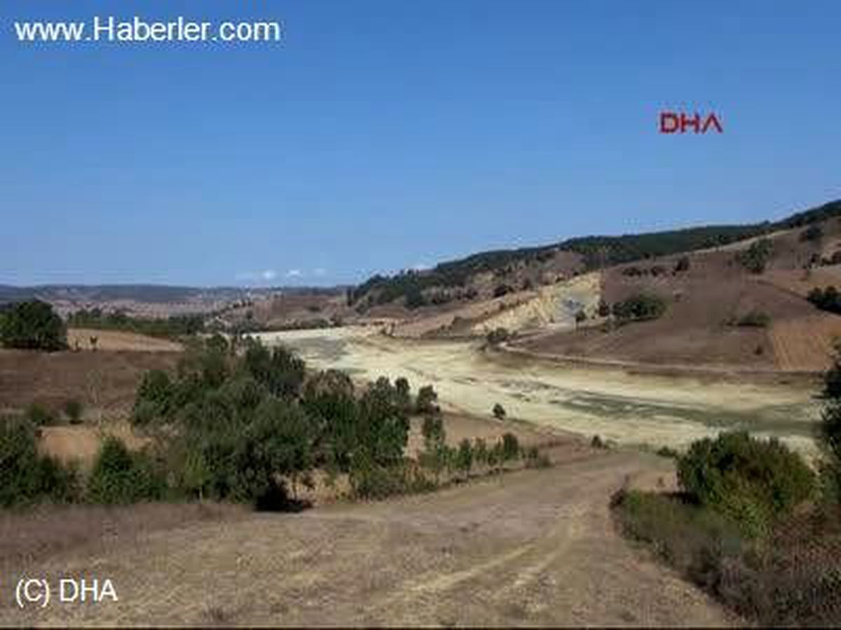 Kuruyan Göletteki Balıklara Tankerle Can Suyu