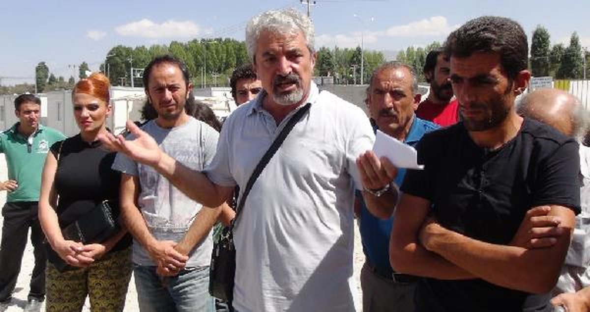 Sanatçılardan Açlık Grevindeki Depremzedelere Destek