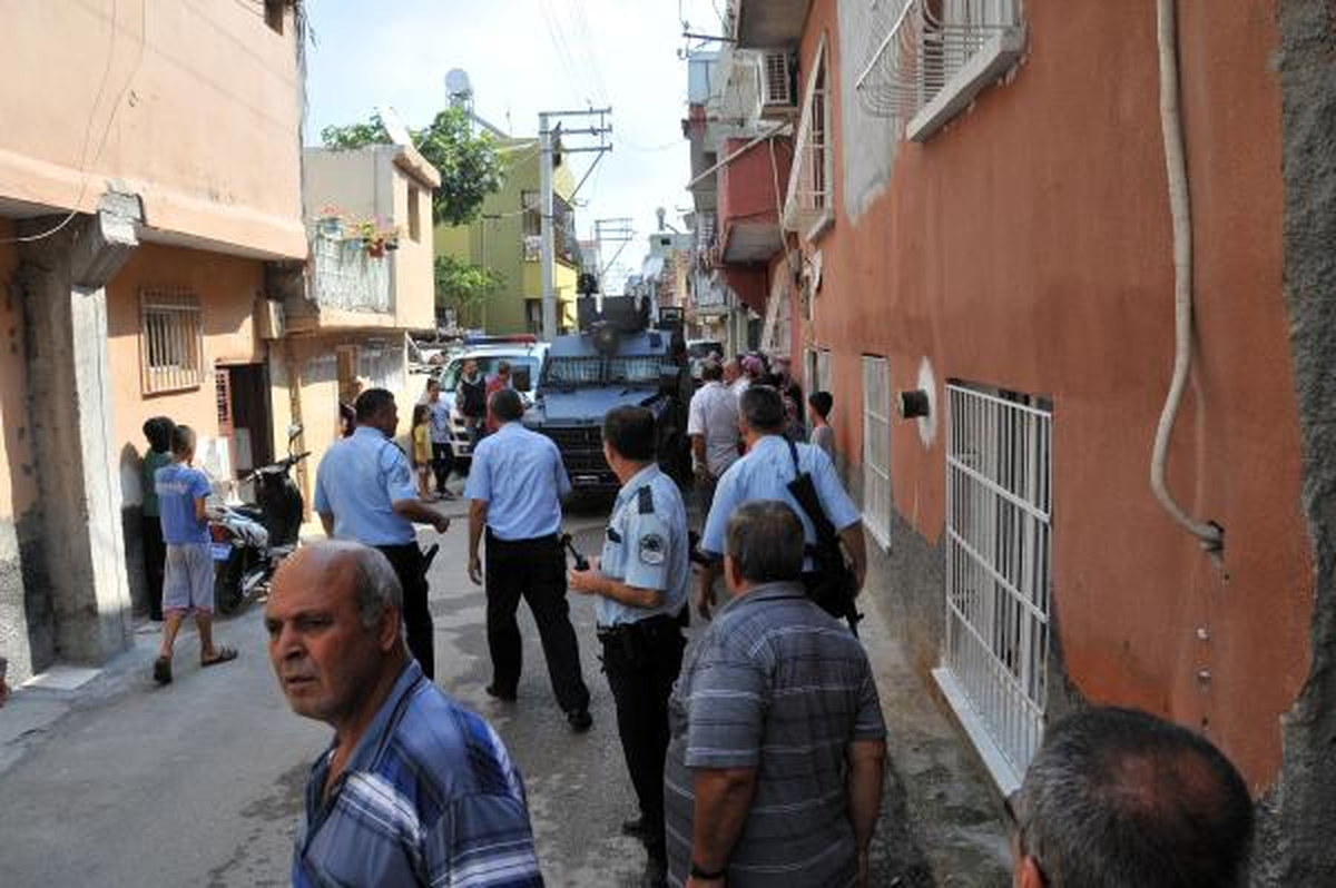 Suriyeli Genç Tacizde Bulununca Mahalleli Ayaklandı