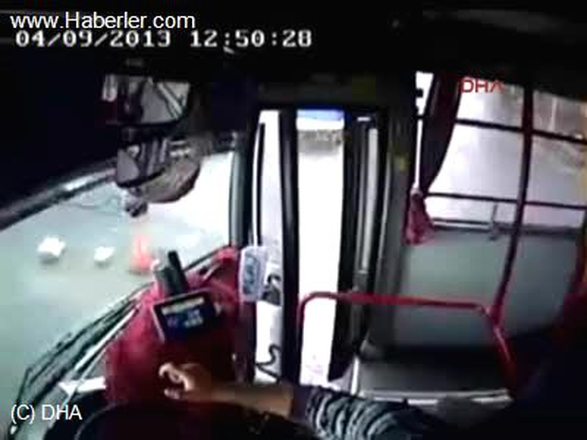 "Tır, Yolcu Midibüsüne Çarptı: 3 Yaralı" Haberine Ek