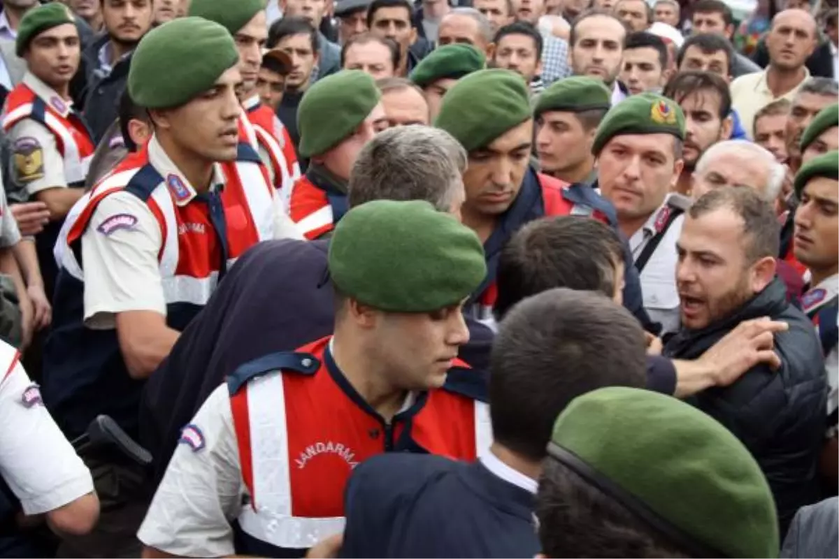 Köylüler, Kastamonu - İstanbul Karayolunu Kapattı