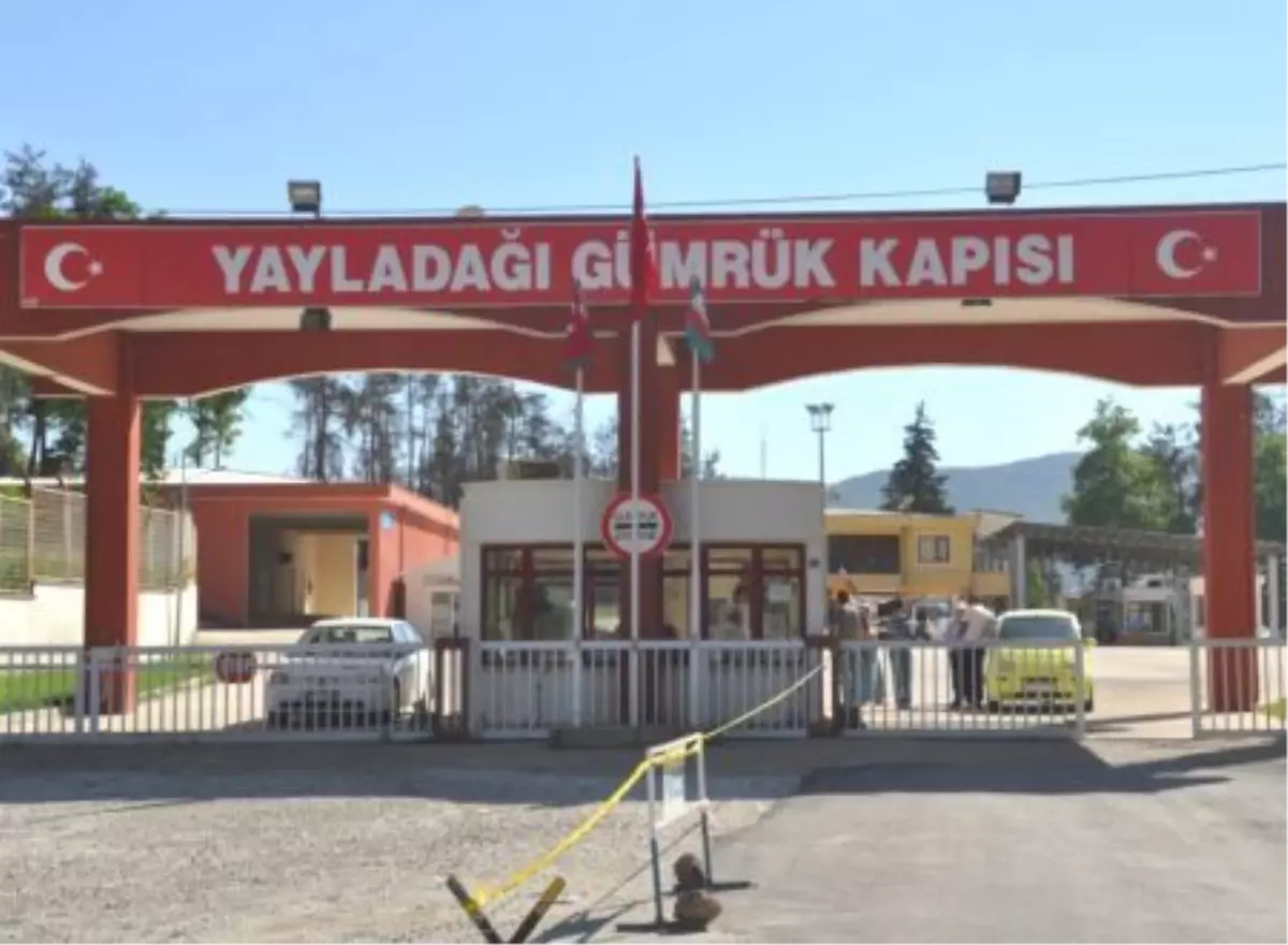 Yayladağı Gümrük Kapısı\'nın Geçici Olarak Kapatılması