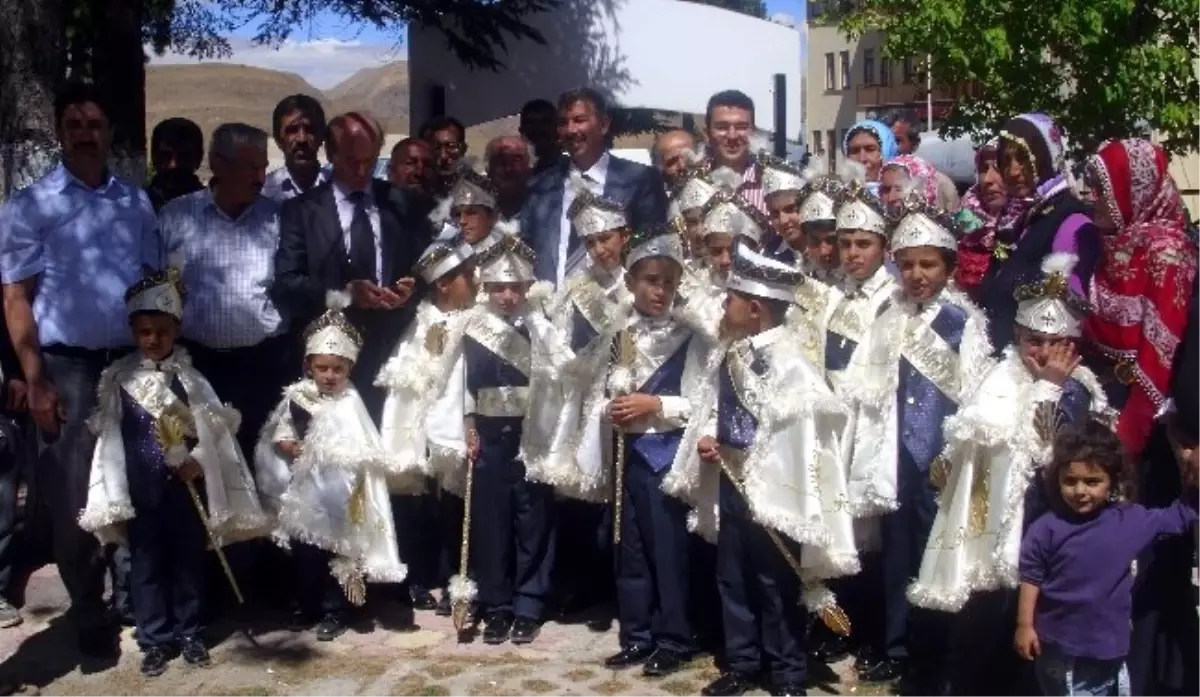 Arapgir'de 18 Çocuk Sünnet Ettirildi