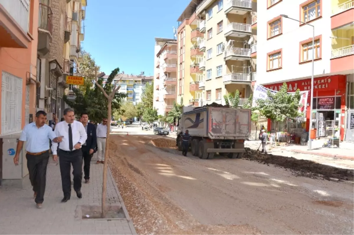 Başkan Çakır, Asflatlanan Caddedeki Esnafı Ziyaret Etti