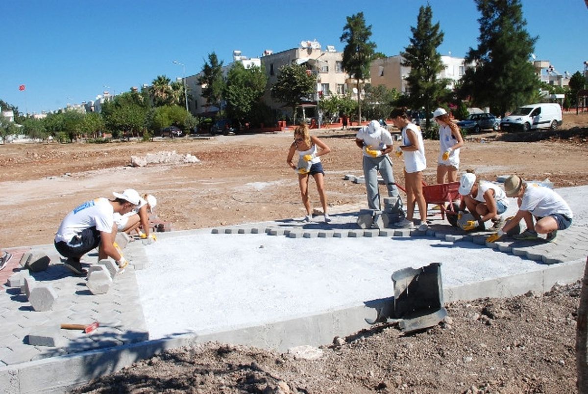 Başkan Kamacı, Gençlik Merkezi Öğrencilerini Ağırladı