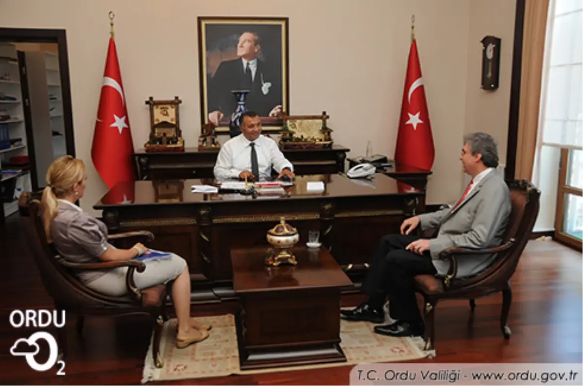 DOKAP Üyesi 40 Kişilik Heyet Vali Çiftçi\'yi Ziyaret Etti