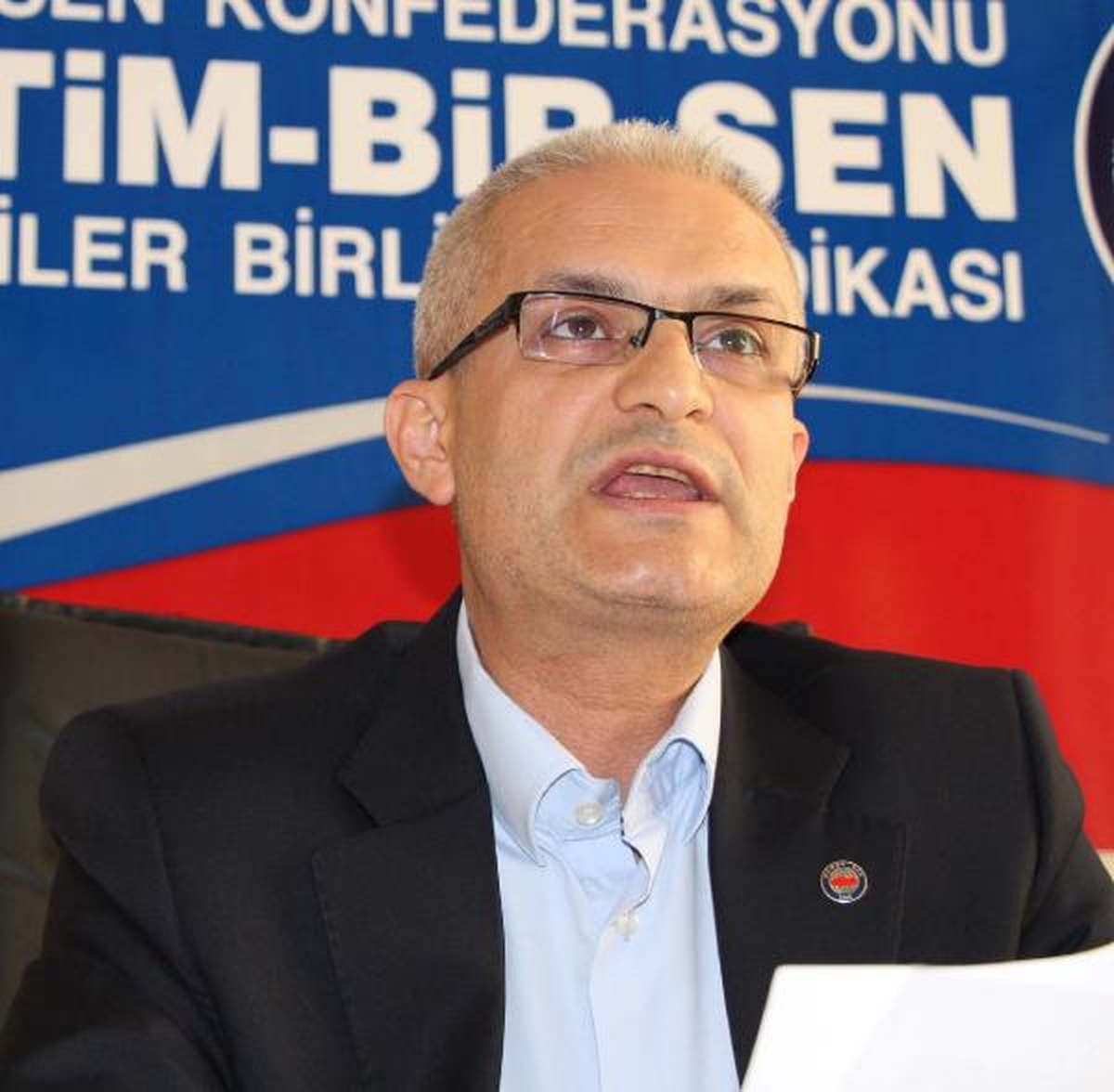 Eğitim Sendikasından Serbest Kıyafet Eylemine Devam