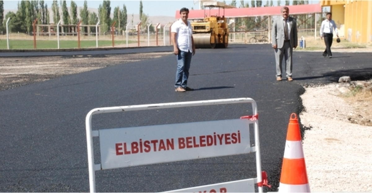 Elbistan Belediyesi Asfalt Çalışması Başlattı