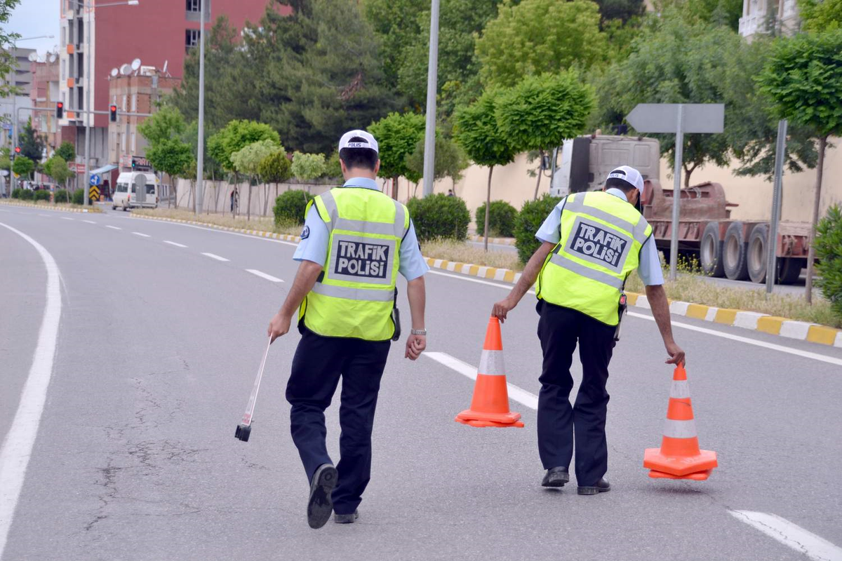Siirt Emniyet Müdürlüğü :Yasal Mevzuatları Uyguluyoruz