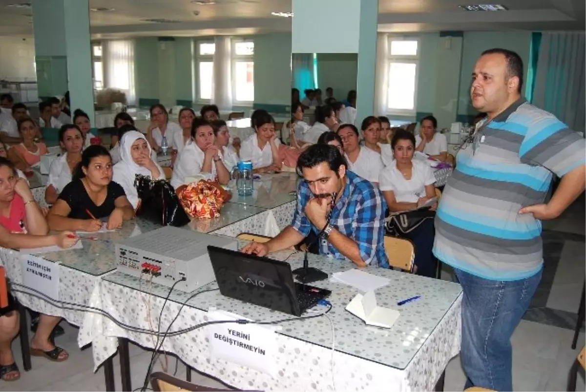 Nazilli Devlet Hastanesi\'nde Tıbbi Sekreterlere Eğitim