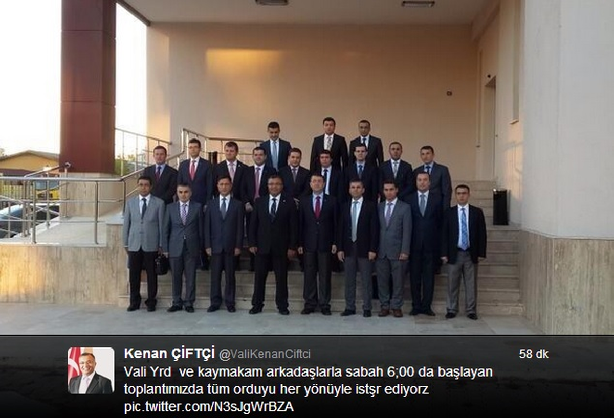 Ordu Valisi Çiftçi\'den İlginç Toplantı Uygulaması