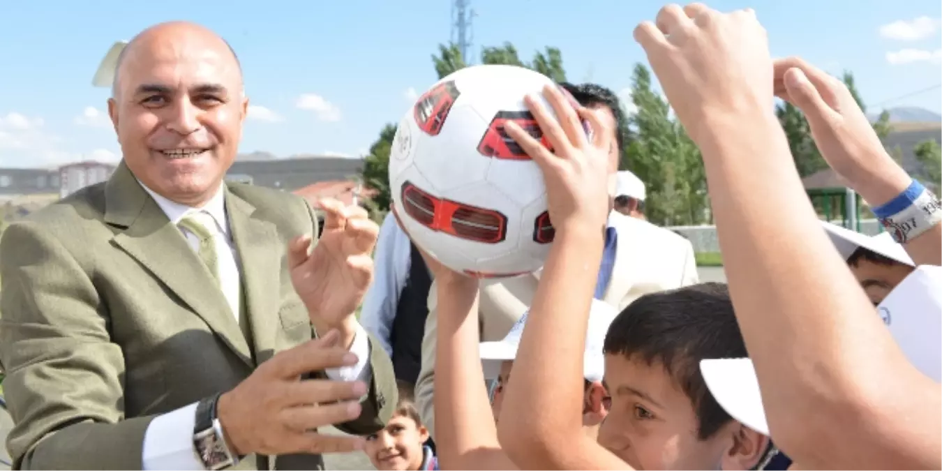 Prof. Dr. Gemalmaz, Başkan Bulutlardan Övgüyle Bahsetti