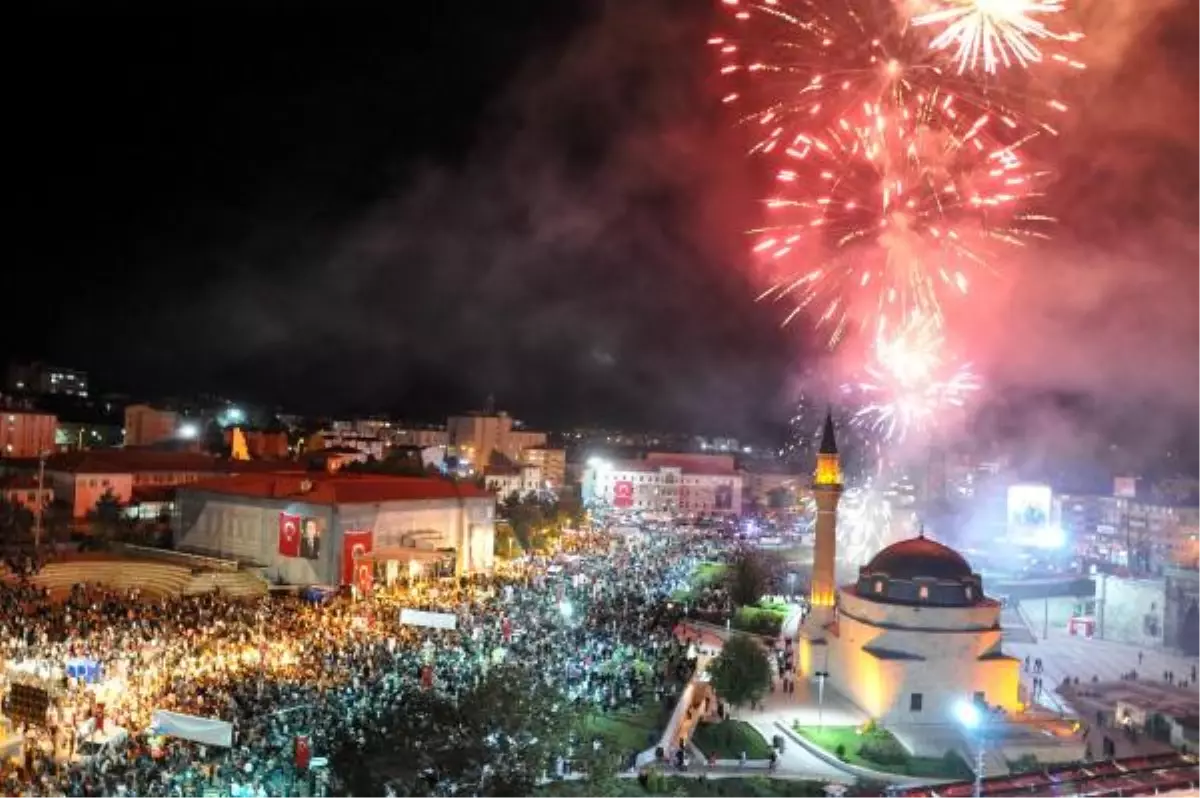 Sivas\'ta 4 Eylül Konserine Yoğun İlgi