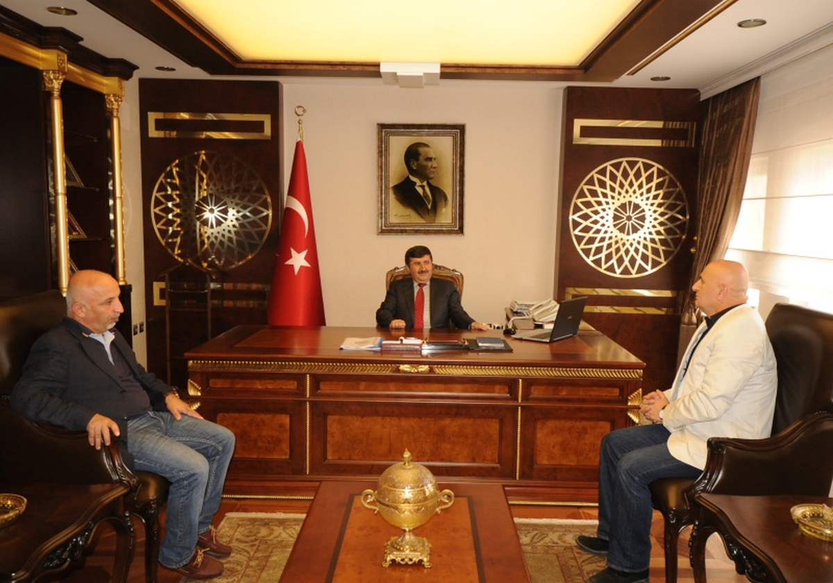 TSYD\'den Vali Öz\'e Ziyaret