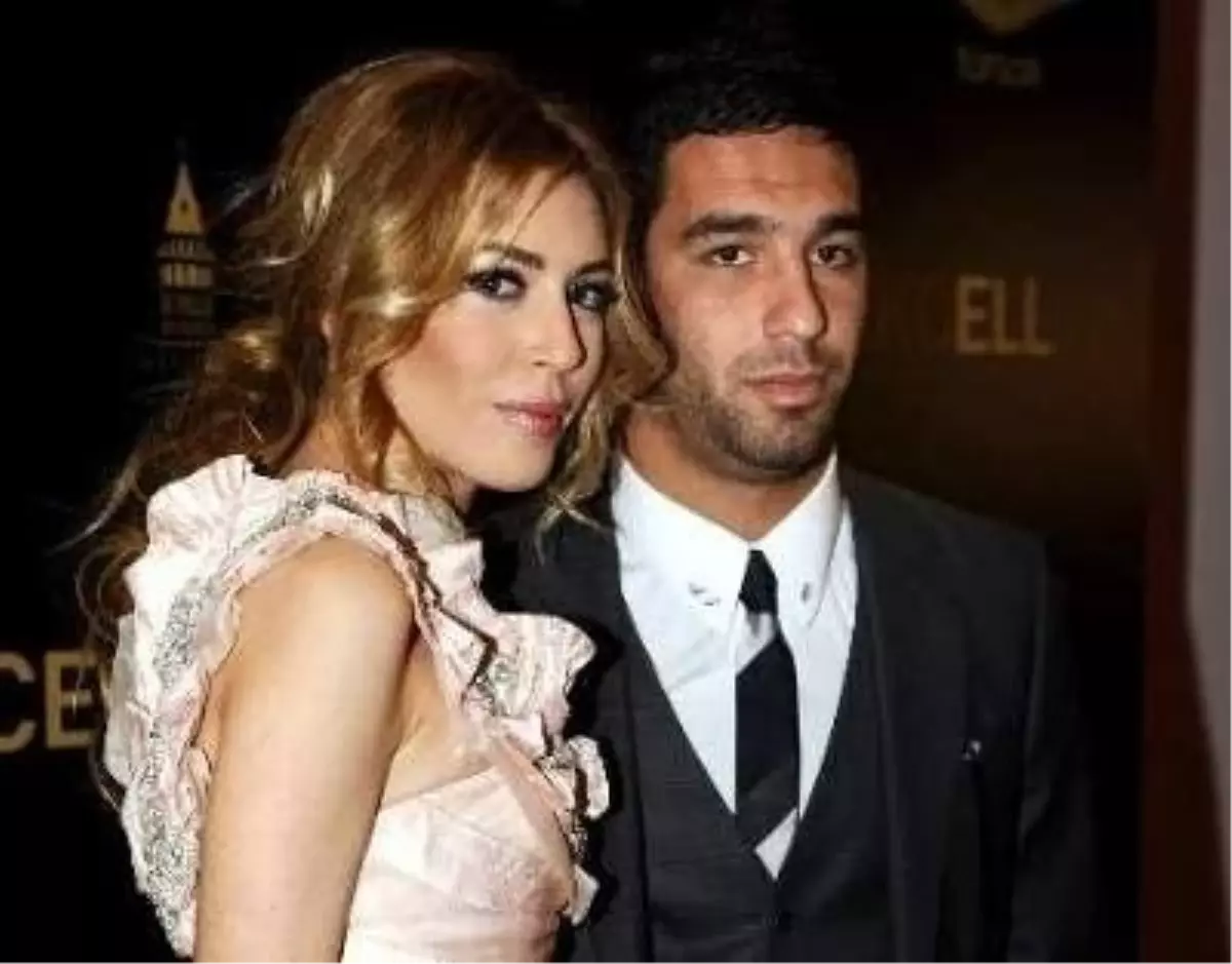 Arda Turan ve Sinem Madrid\'de de Haber Oldu