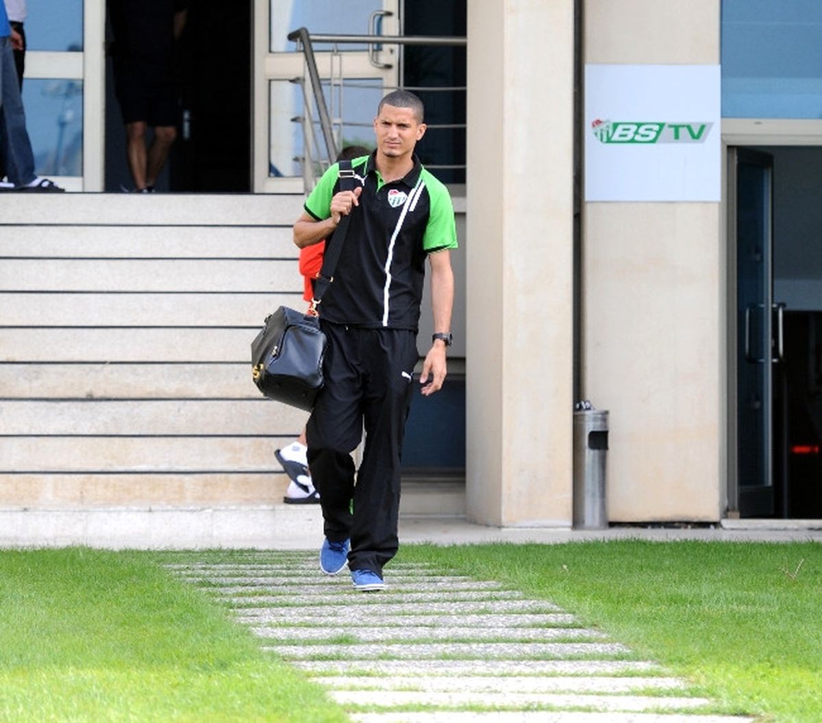 Basser ve Serdar Aziz Bursaspor\'da Formayı Unuttu