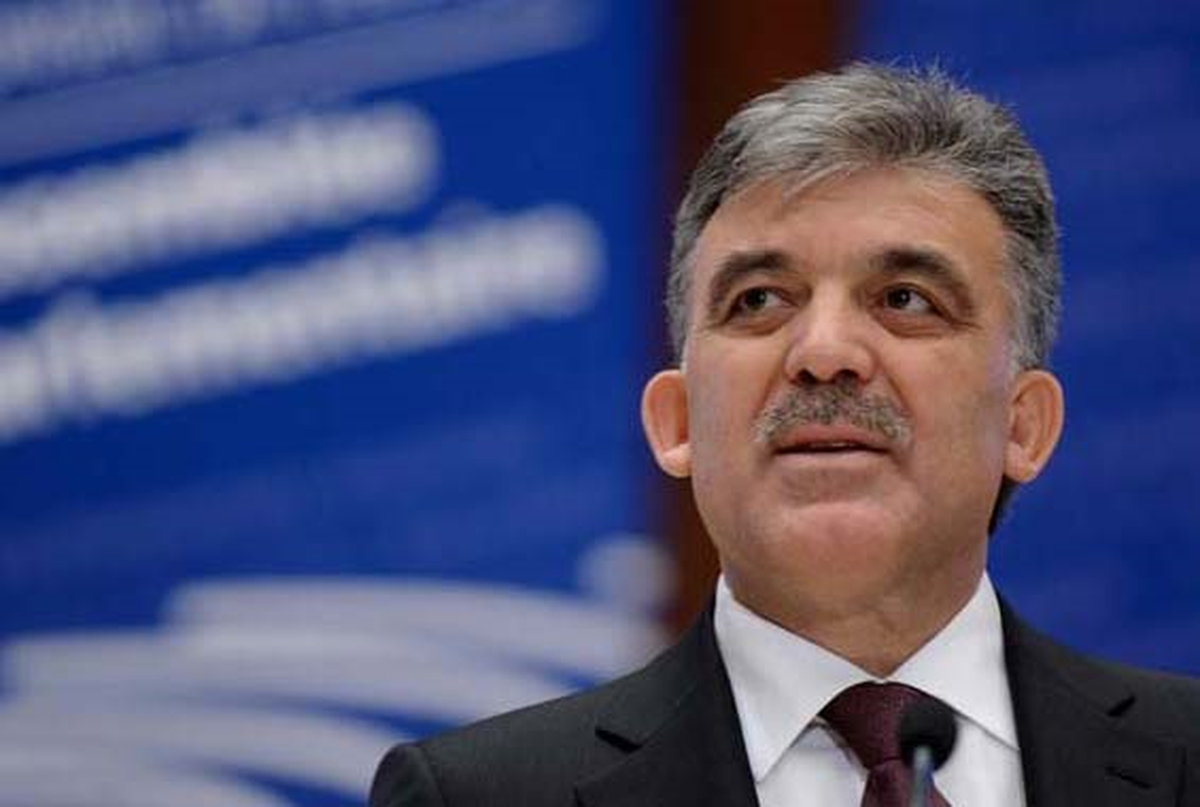 Cumhurbaşkanı Gül Yalova\'da Güllerle Karşılandı