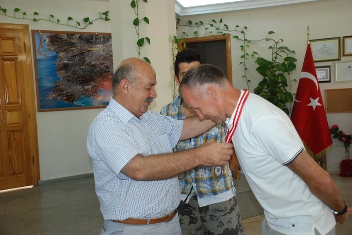 Didim Barış Koşusunda Dereceye Girenlere Çeyrek Altın