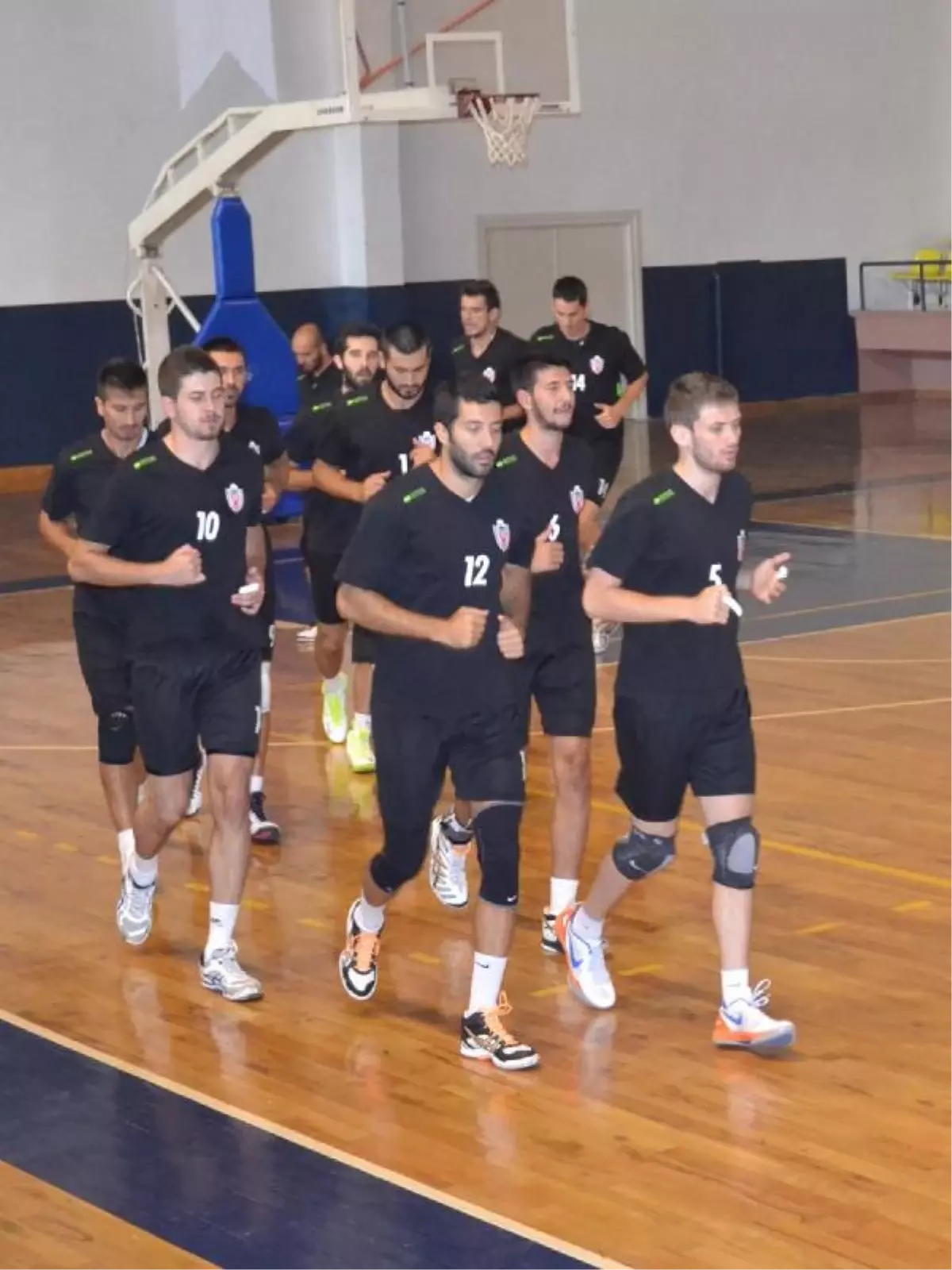 İnegöl Belediyespor Voleybol Takımı: "Fikstür İyi"