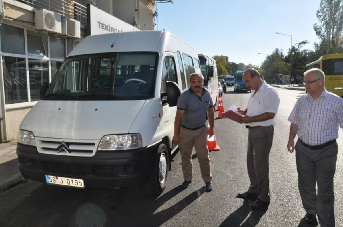 J Plakalı Öğrenci Servis Minibüsleri Denetlendi
