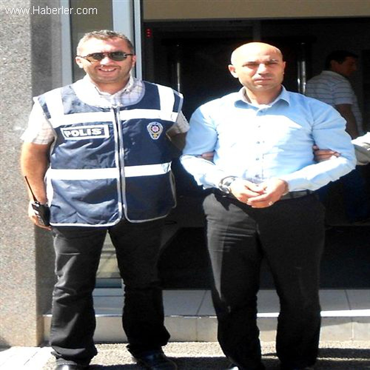 Memurları, Sağlık Bakanlığı Uzmanı Yalanıyla Dolandıran Şüpheliye Suçüstü