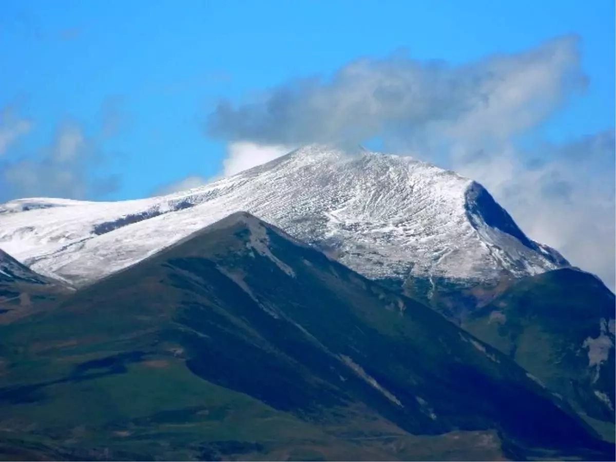 Posof\'a Mevsimin İkinci Karı Yağdı