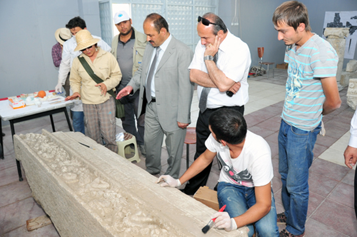 Rektör Aydın Pompeiopolis Antik Kentinde İncelemelerde Bulundu