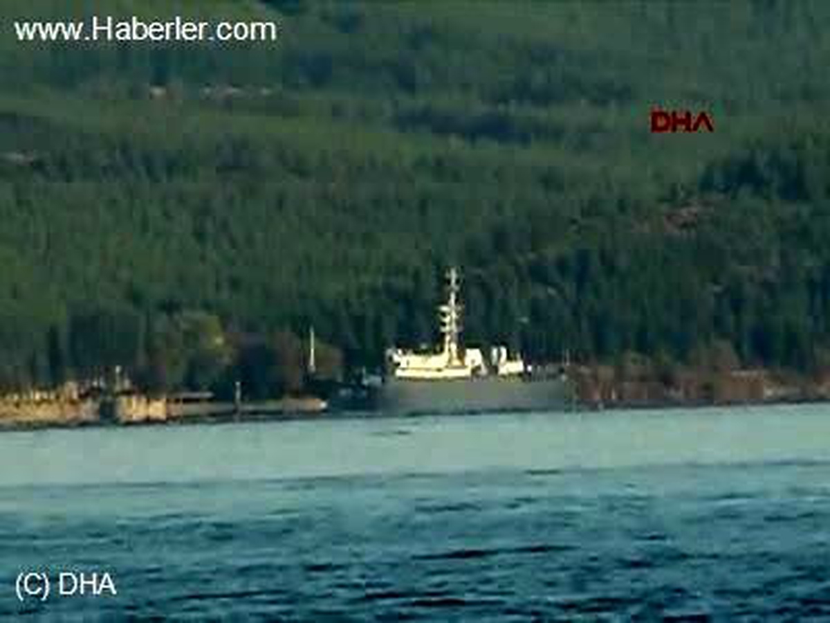 Rus Savaş Gemileri Çanakkale Boğazı\' Nı Geçti