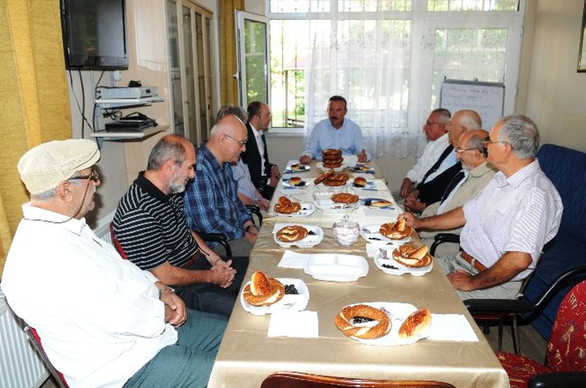 Başkan Doğan\'dan Yahya Kaptan Camii\'ne Ziyaret