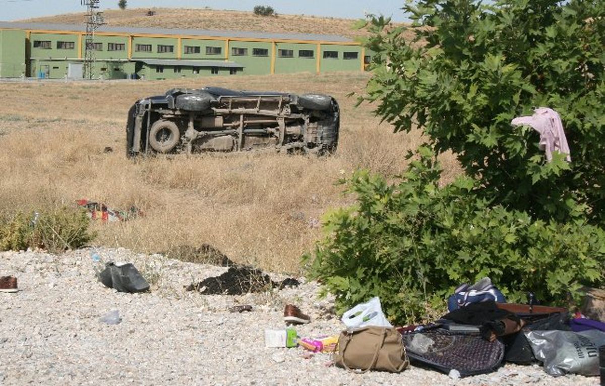 Denizli\'de Trafik Kazası: 2 Ölü, 5 Yaralı