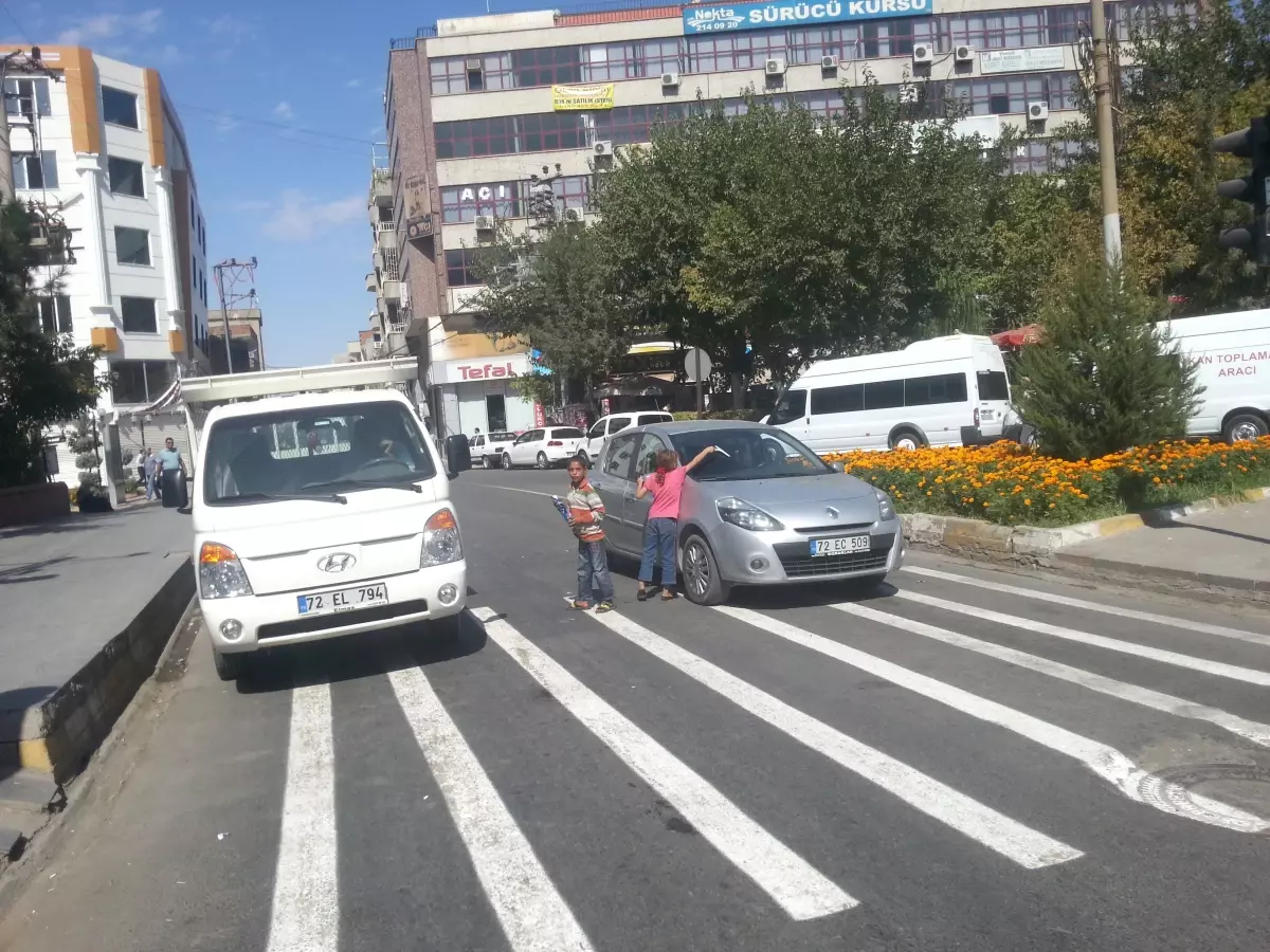 
Dilenciler Bıktırdı
