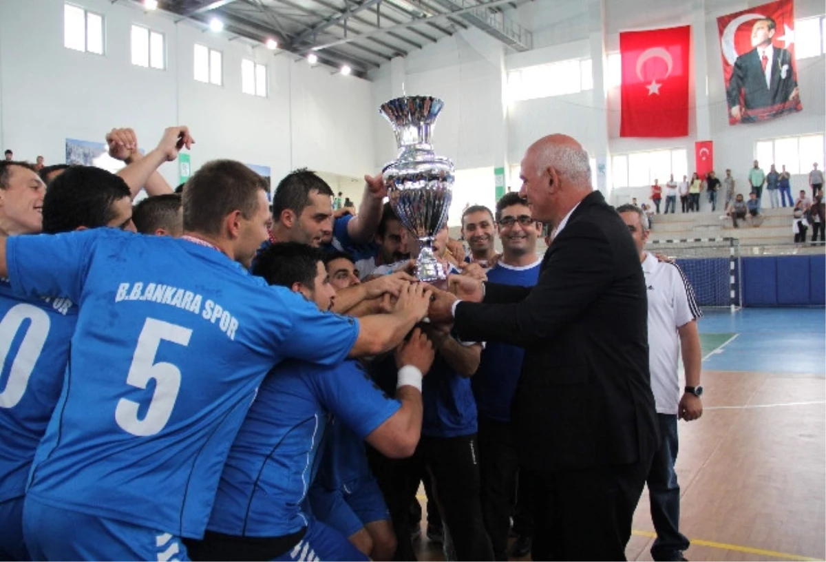 Hentbol Erkekler Süper Kupası Büyükşehir Belediyesi Ankaraspor\'un