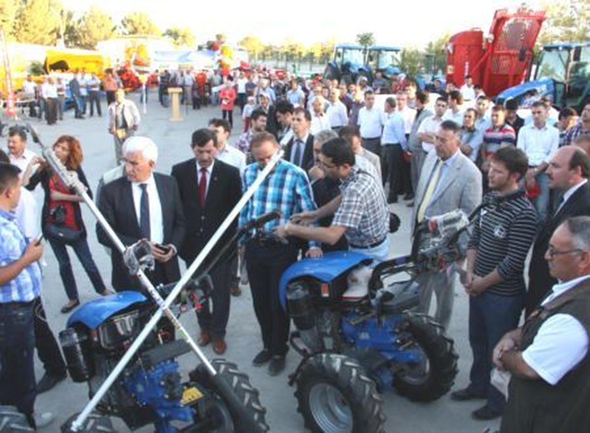 Karaman\'da Makine Ekipman Dağıtım Töreni