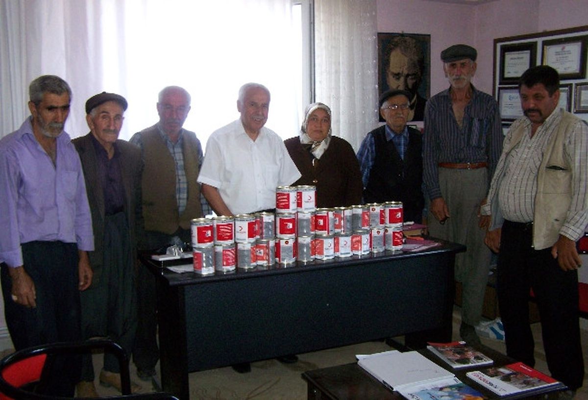 Kızılay, Besni\'de Yardımlarına Devam Ediyor