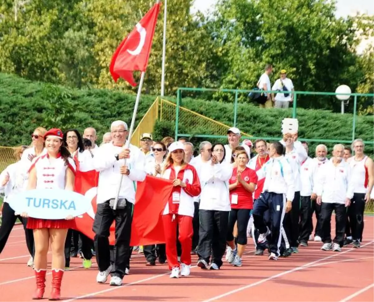 Türk Atletler İlk Gün 17 Madalya Aldı