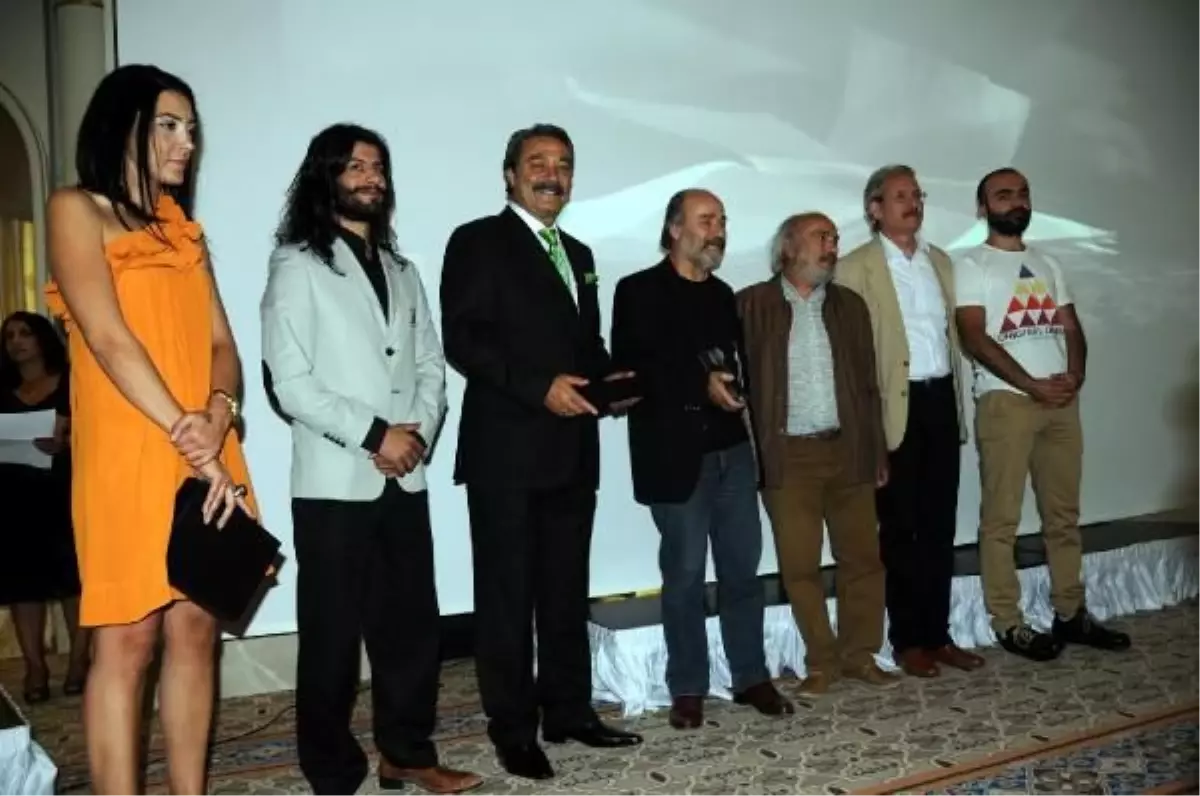 Kadir İnanır\'dan Van\'a Film Sözü