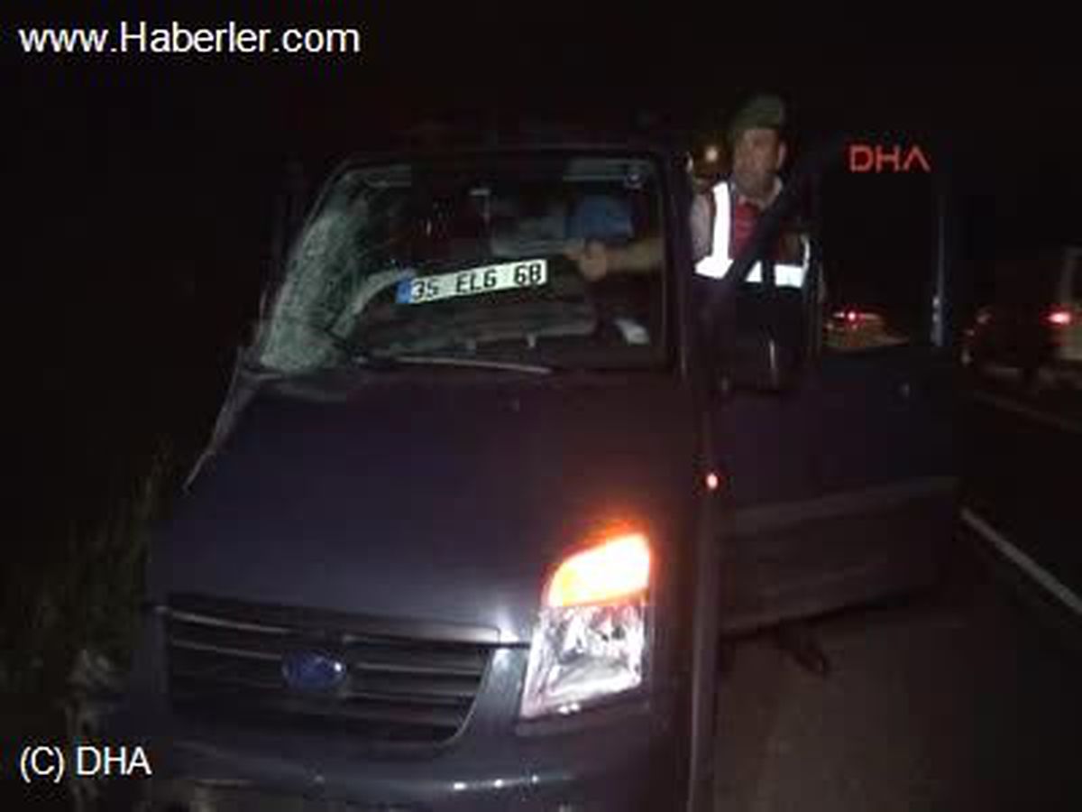 İzmit\'te Trafik Kazası 1 Ölü 3 Yaralı
