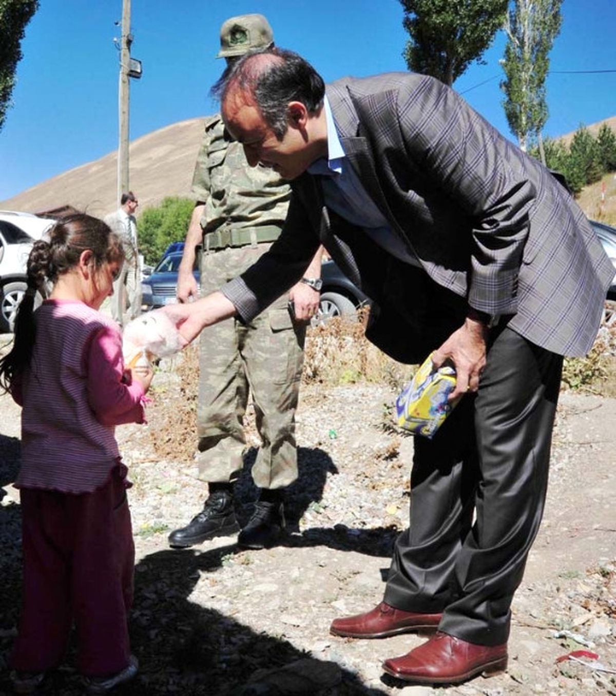 Pazaryolu ve İspirlilerden Vali Altıparmak\'a Sıcak İlgi