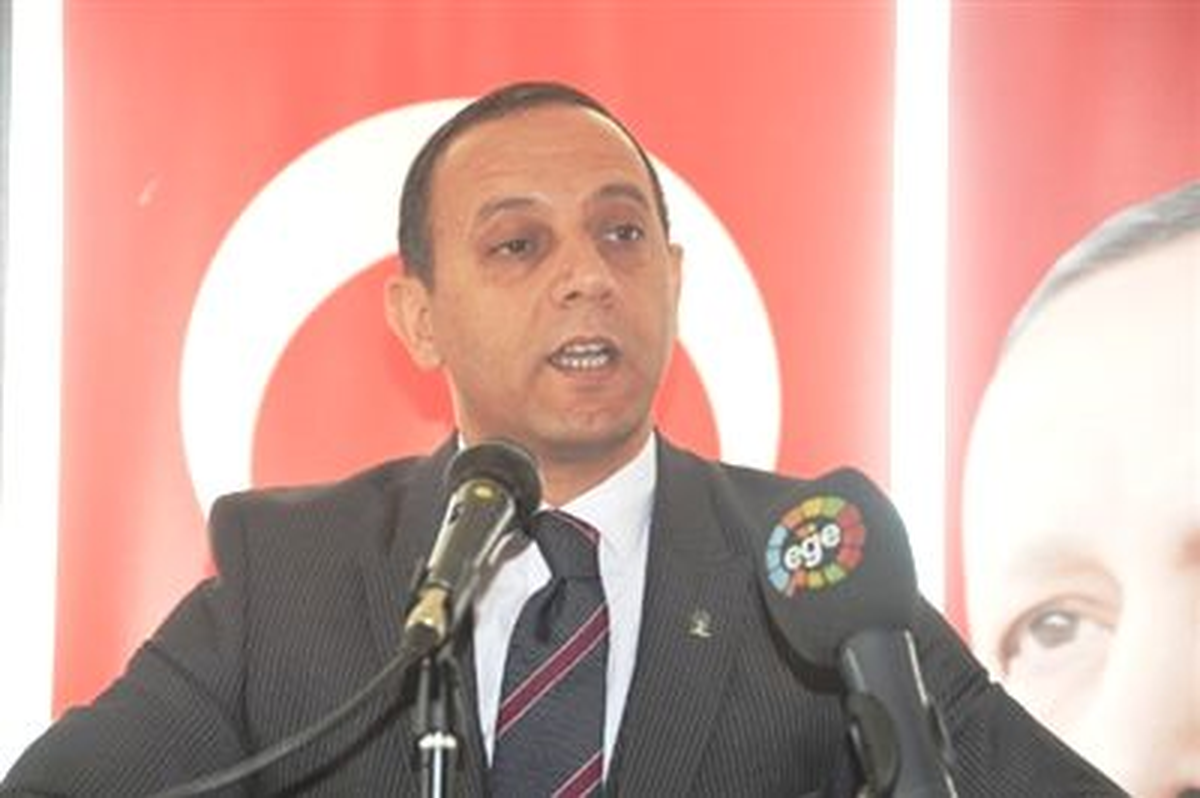 AK Parti Bayraklı İlçe Başkanı Aslan\'dan Yerel Yöneticilere Eleştiri