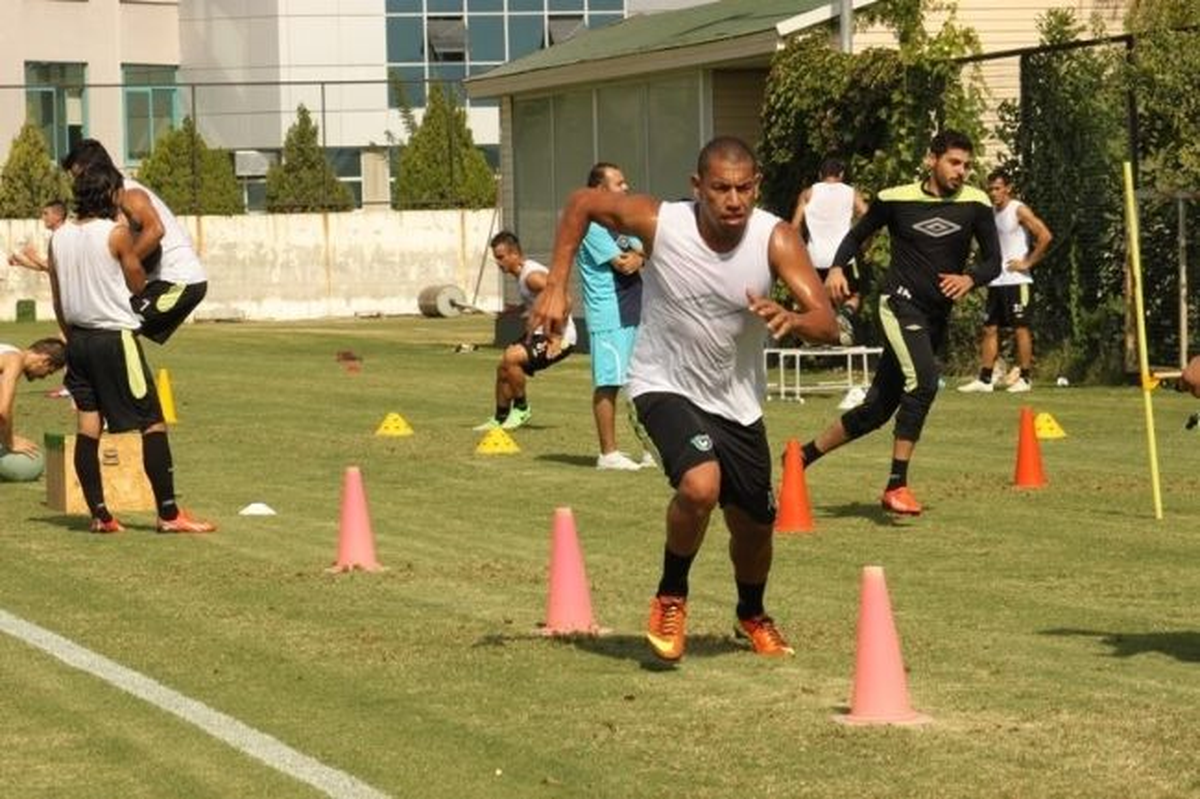 Denizlispor\'un Gözü Yüksekte