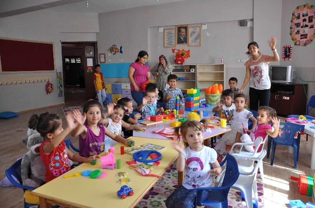 Derik\'te Minikler Ders Başı Yaptı