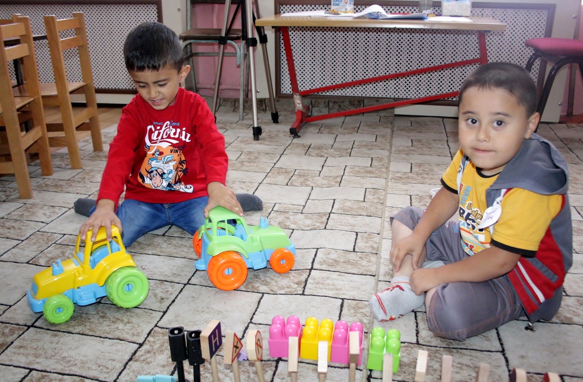 Ders Zili Minik Öğrenciler İçin Çaldı