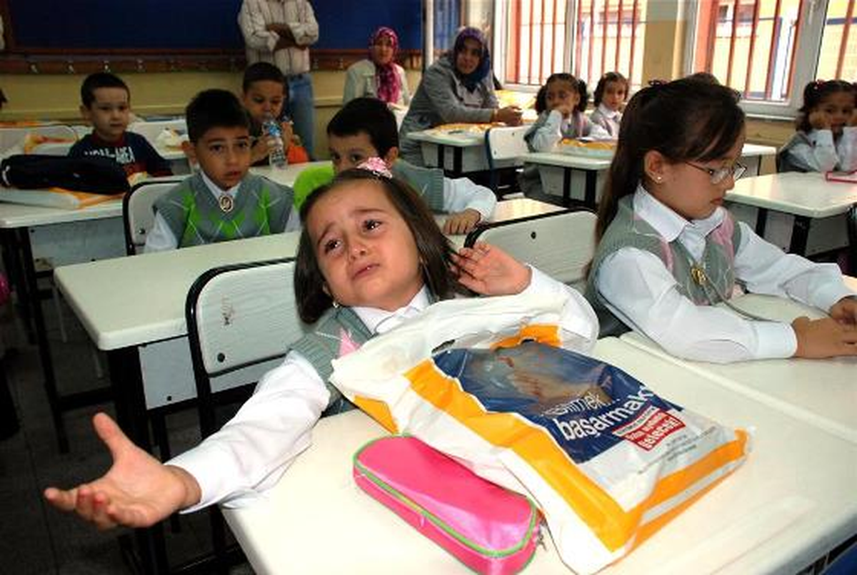 Ders Zili Minik Öğrenciler İçin Çaldı