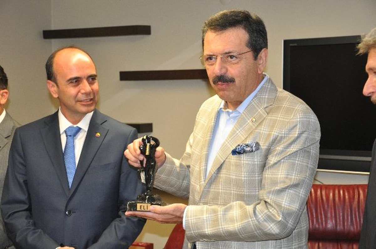 Hisarcıklıoğlu Soma\'da Müjdeler Verdi