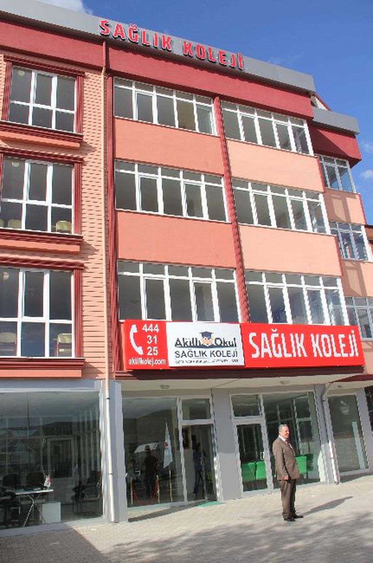 Karabük\'e Akıllı Okul Özel Sağlık Koleji