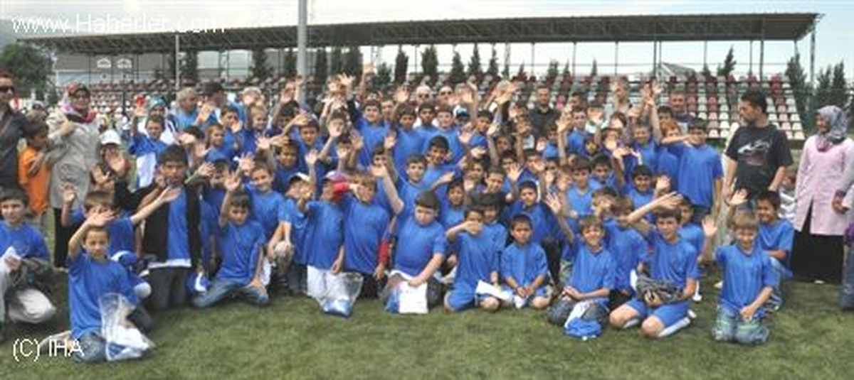 Kartepe\'de Yaz Spor Okulları Kapanıyor