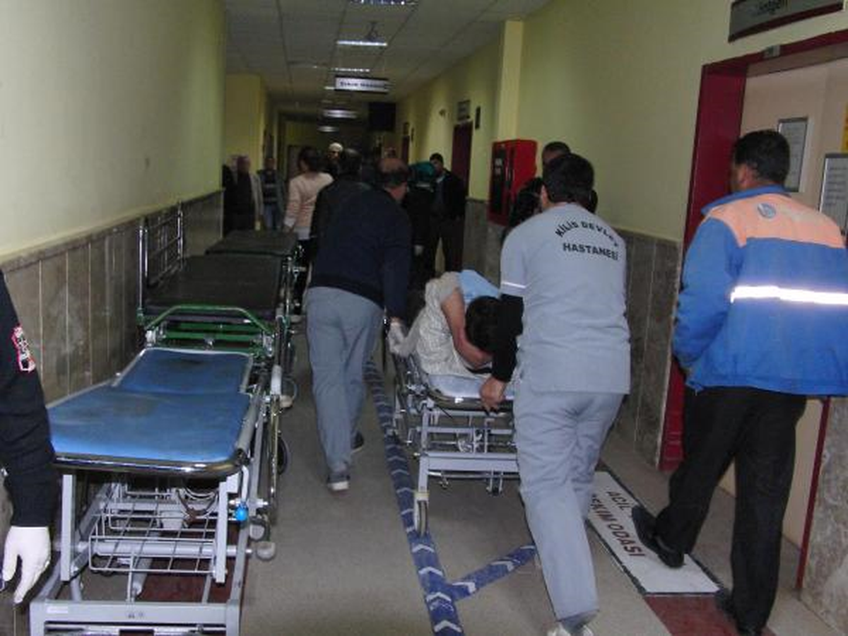 Kilis\'e Getirilen 20 Yaralıdan 1\'i Öldü