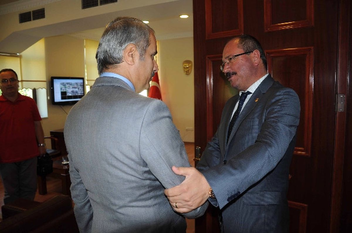 Kuşadası\'nın Yeni Kaymakamı Göreve Başladı