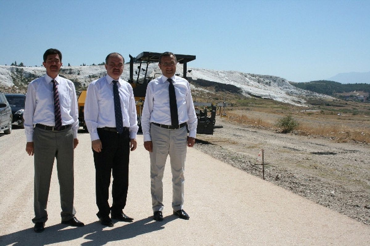Pamukkale Yolu Yenileniyor