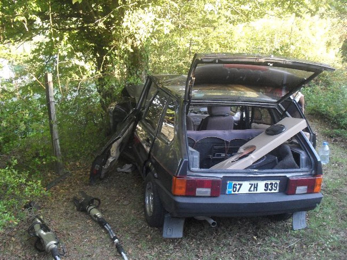 Saltukova\'da Trafik Kazası: 1 Ölü